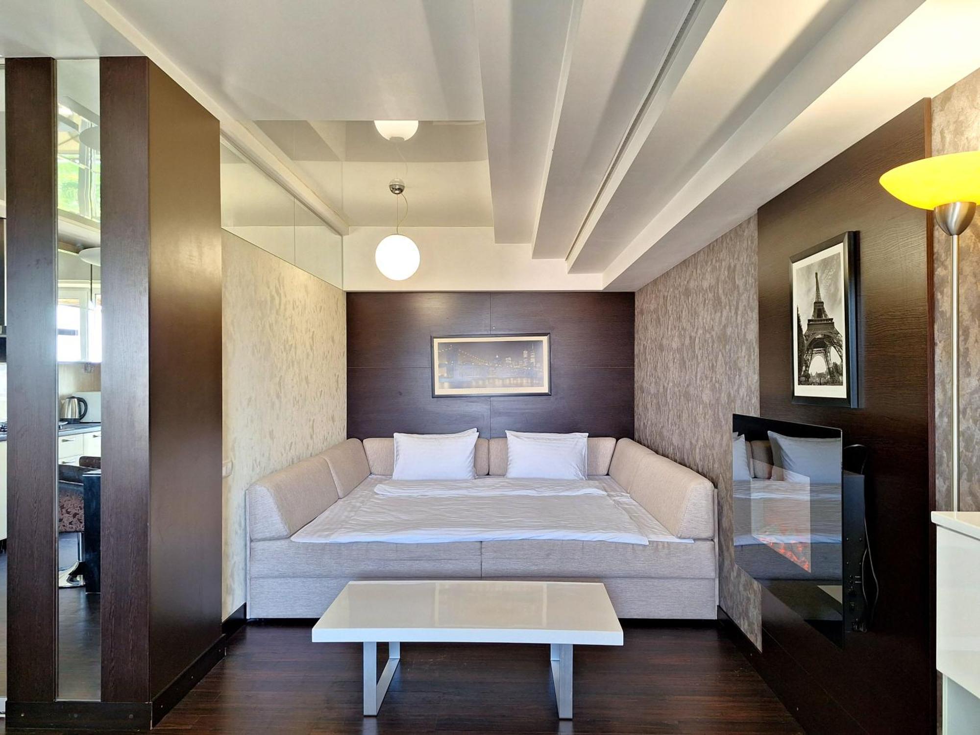 Найбільше Ліжко У Полтаві Мережа Alex Apartments Цілодобово Безконтактне Заселення Poltava Exterior photo
